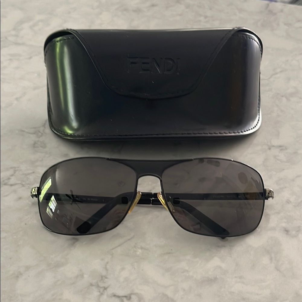 Fendi Black 90s Sunglasses